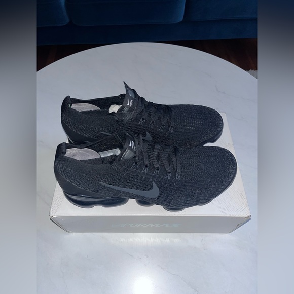 Nike Vapor Max Flyknit 3.0 Triple Black - Picture 6 of 9